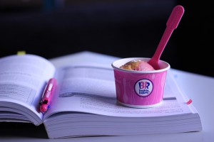 ice-cream-702934_640